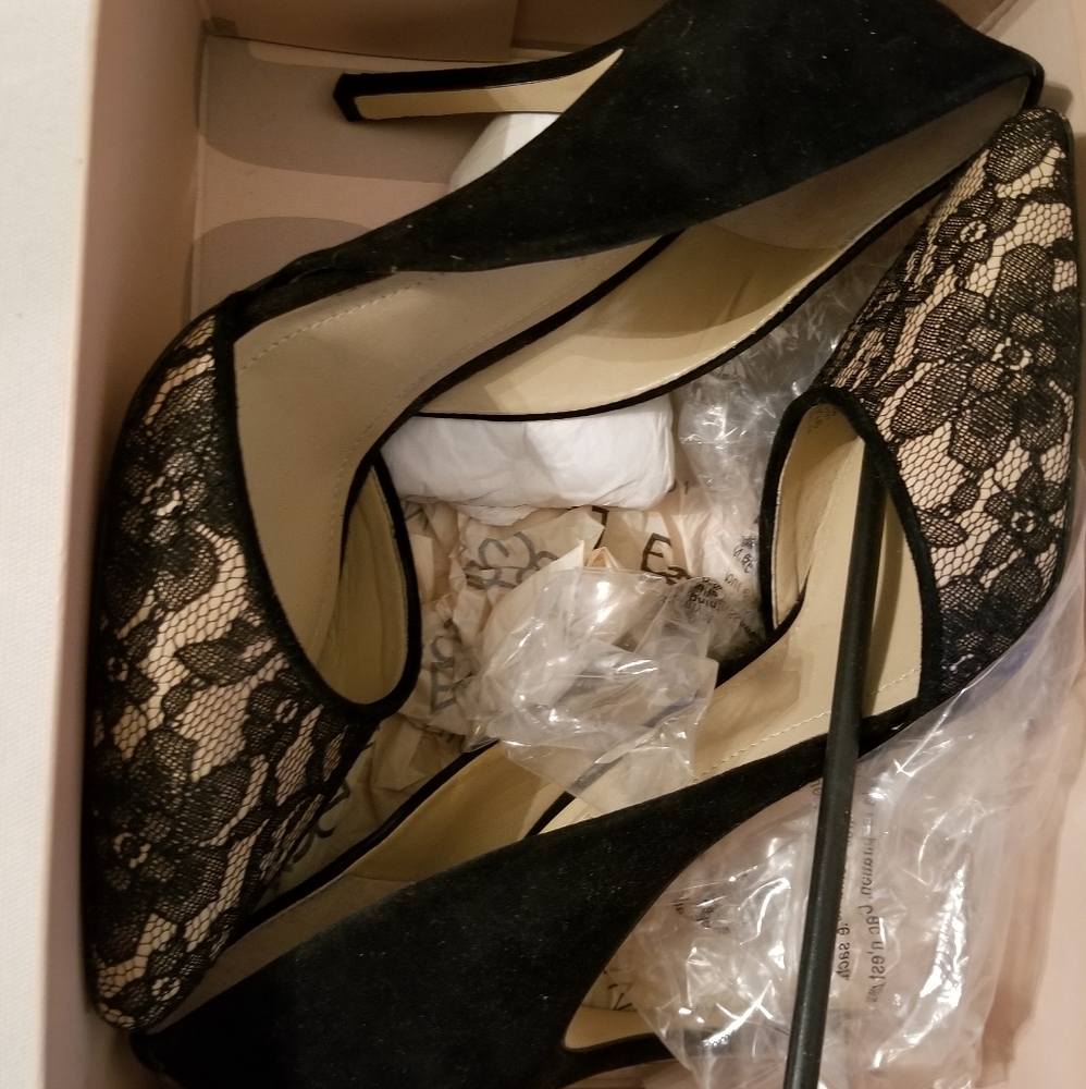 BCBGeneration black lace pointed pumps